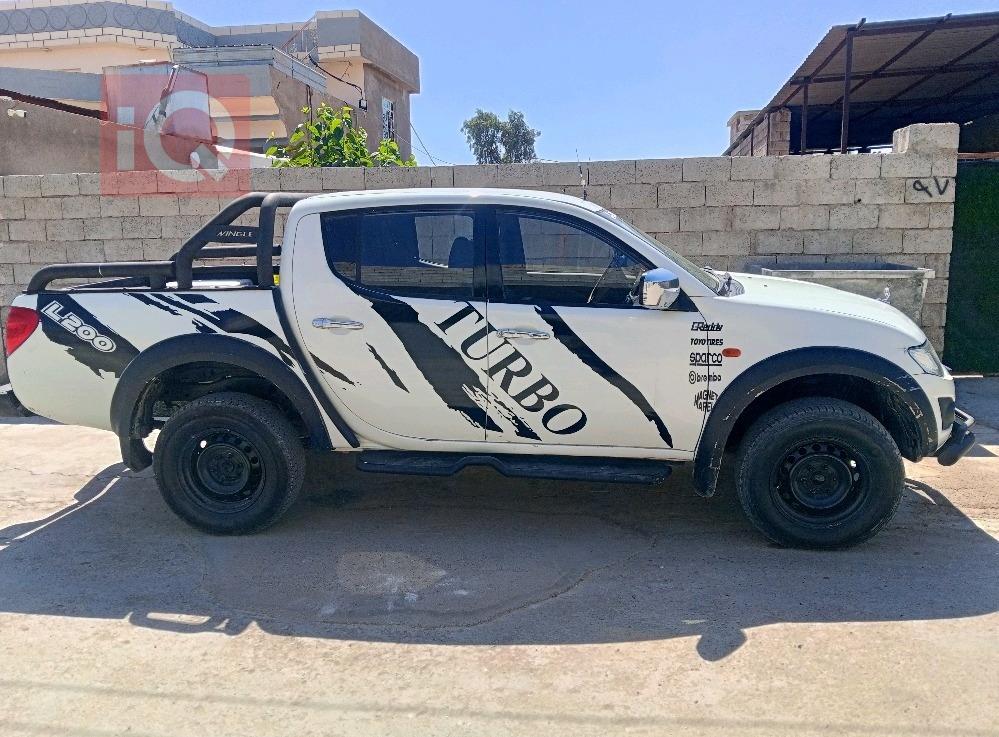 ميتسوبيشي L200